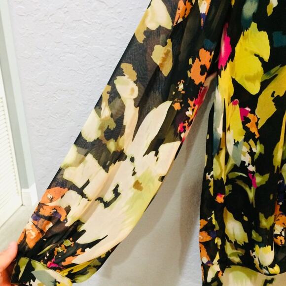 Cabi Floral Sheer Tie Front Blouse Style Size Small - Picture 3 of 7